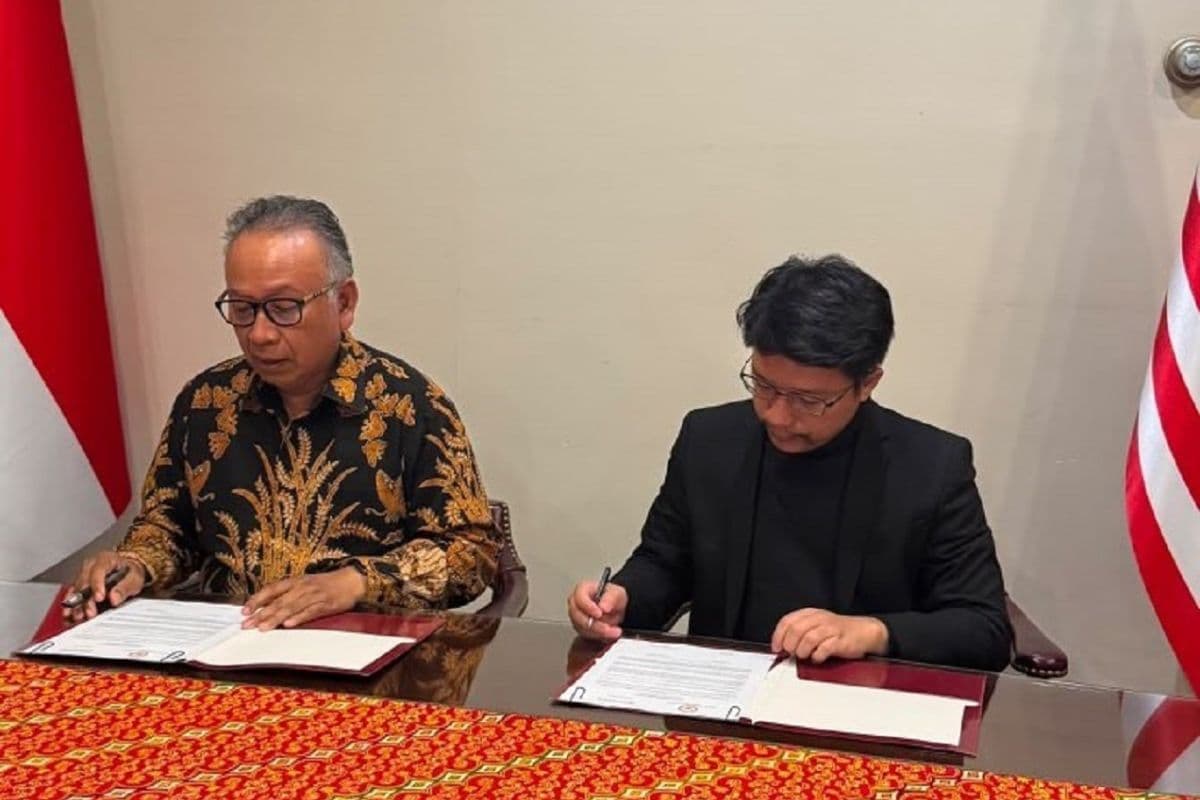 Winanto Adi dan Mohamad Amin Ahlun Nazar menandatangani LOI KJRI New York dan Pola Raya Studio