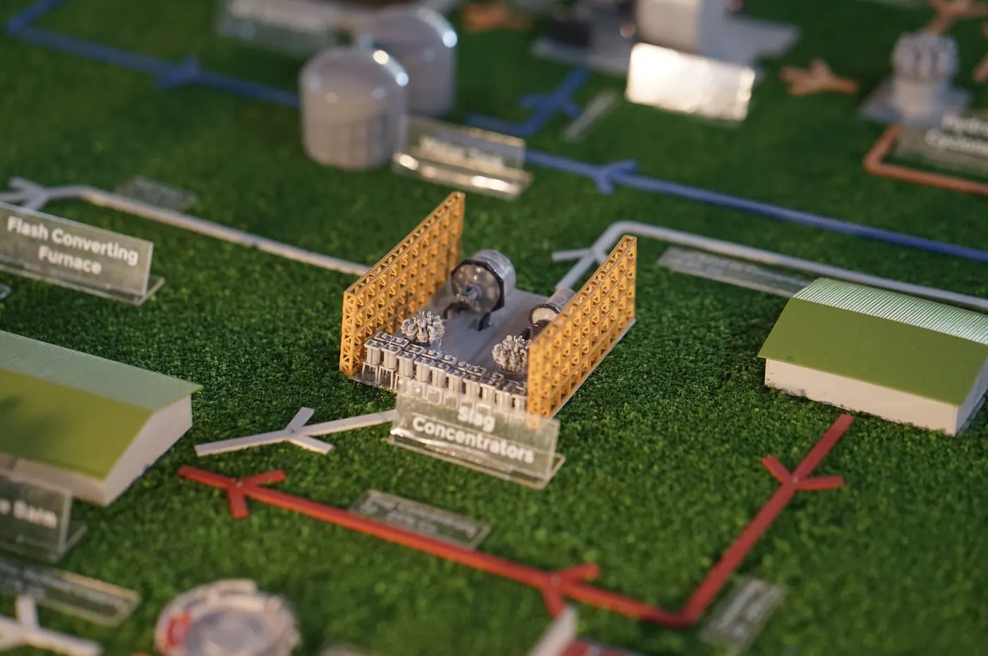 Maket smelter sebagai proof mining and mineral maquette Pola Raya Studio