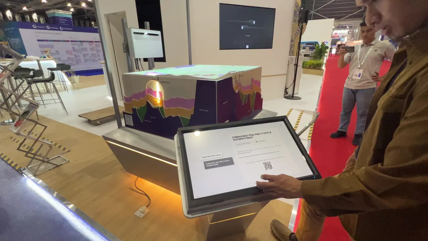 Maket SKK Migas dalam presentasi subsurface immersive Pola Raya Studio